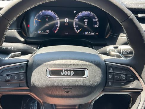 New 2026 Jeep Grand Cherokee L 4WD image 21