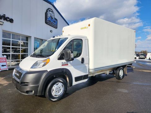 Used 2019 RAM ProMaster 3500 w/ Premium Appearance Group image 4