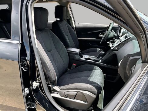 Used 2014 Chevrolet Equinox LS FWD image 9