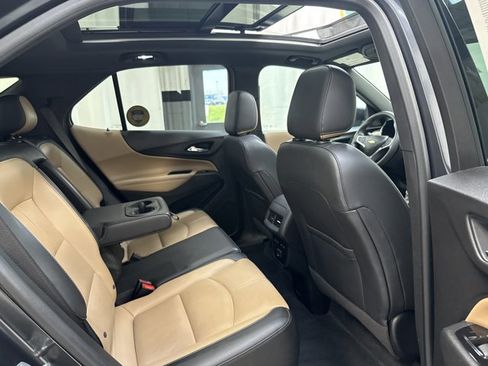Used 2022 Chevrolet Equinox Premier image 31