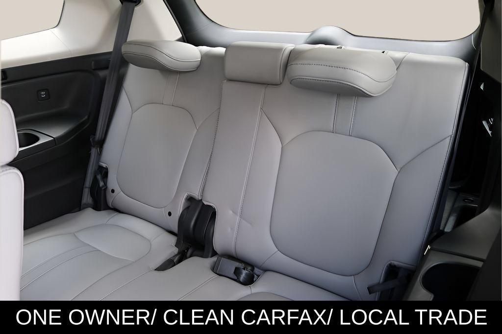 Used 2025 Honda Pilot EX-L image 16