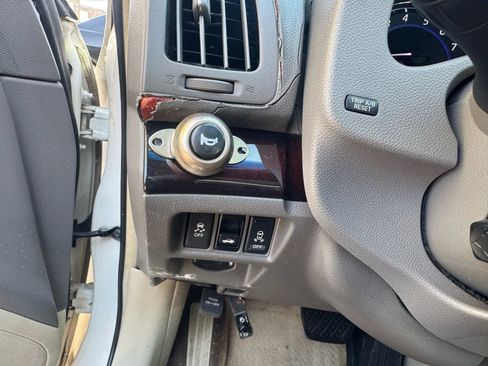 Used 2012 INFINITI G37 x Sedan w/ Premium Pkg image 31