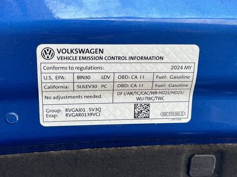 Used 2024 Volkswagen Jetta Sport FWD image 31