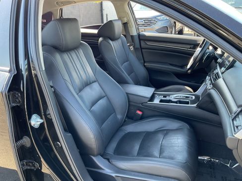Used 2021 Honda Accord Touring image 21