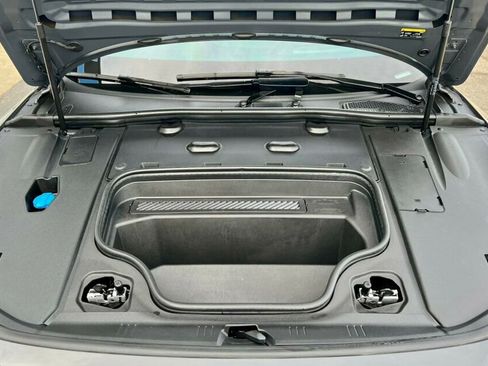 Used 2025 Audi A6 e-tron Premium Plus w/ Premium Plus RWD image 7