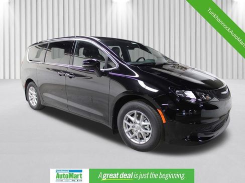 New 2026 Chrysler Voyager LX FWD image 1