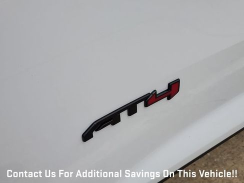 New 2026 GMC Acadia AT4 w/ Luxury Package AWD/4WD image 8