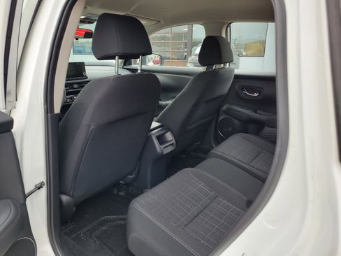 Used 2025 Honda HR-V LX image 12