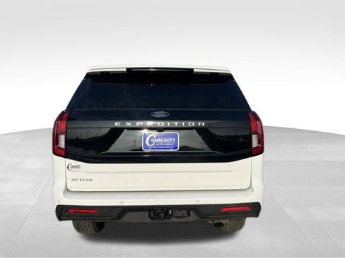 Used 2025 Ford Expedition Active image 5