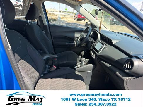 Used 2021 Nissan Kicks S FWD image 30