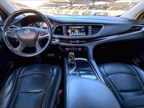 Used 2019 Buick Enclave Avenir image 13