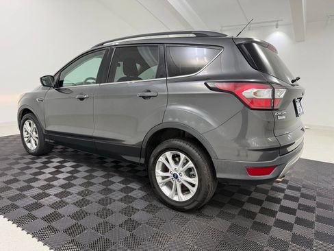Used 2018 Ford Escape SE AWD/4WD image 4