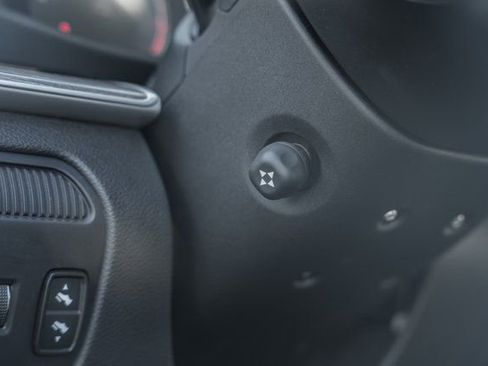 Used 2024 Jeep Wagoneer L Series III w/ Flexible Seating Group image 33