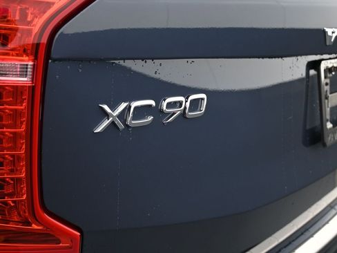 Used 2020 Volvo XC90 T5 Momentum w/ Protection Package image 33