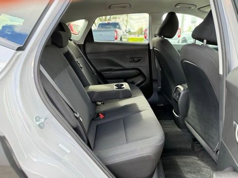 Used 2026 Hyundai Kona SEL Sport FWD image 19