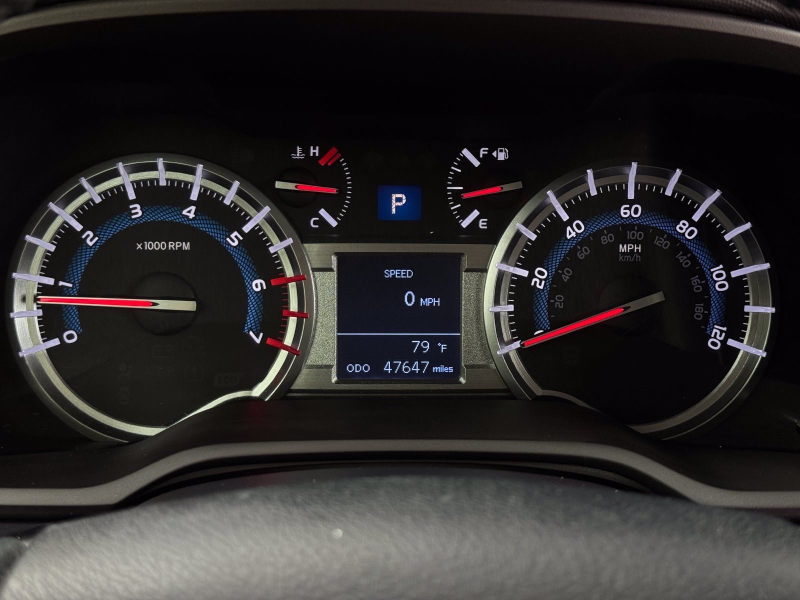 Used 2019 Toyota 4Runner SR5 AWD/4WD image 17