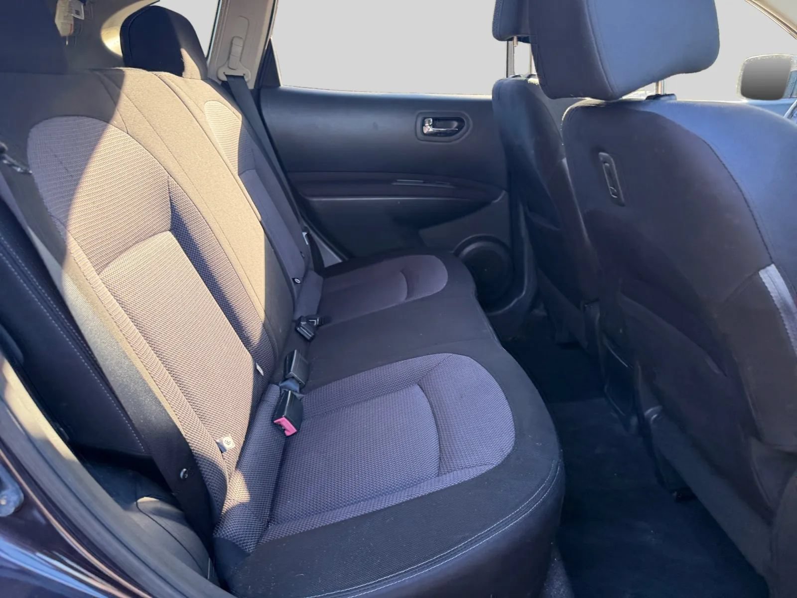 Used 2013 Nissan Rogue SV w/ Premium Pkg AWD/4WD image 18