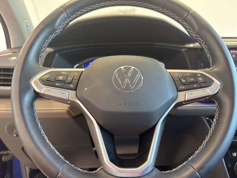 Used 2023 Volkswagen Taos SEL image 23