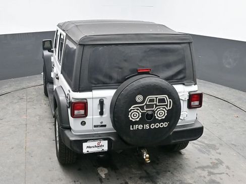 Used 2018 Jeep Wrangler Unlimited Sport image 31