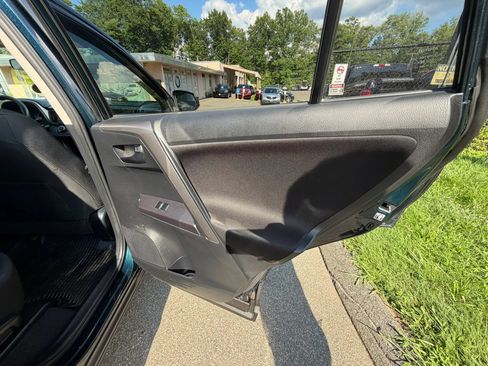 Used 2018 Toyota RAV4 LE w/ All Weather Liner Package AWD/4WD image 17