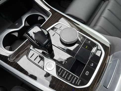 Used 2020 BMW X7 xDrive40i w/ Cold Weather Package AWD/4WD image 26