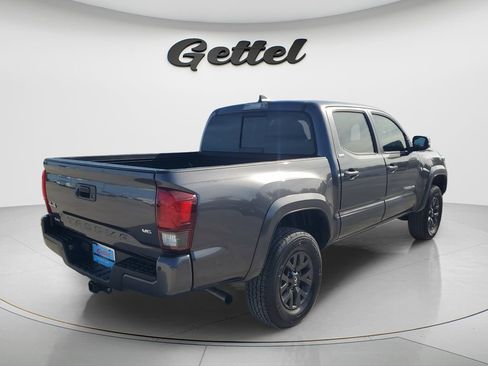 Certified 2023 Toyota Tacoma SR5 AWD/4WD image 5