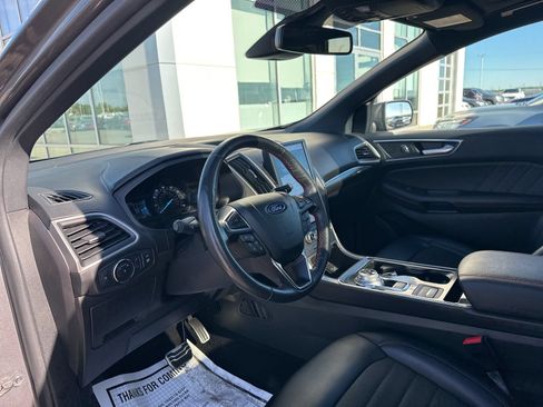 Used 2022 Ford Edge ST-Line w/ Class II Trailer Tow Package AWD/4WD image 13