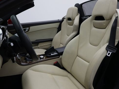 Used 2015 Mercedes-Benz SLK 250 image 14