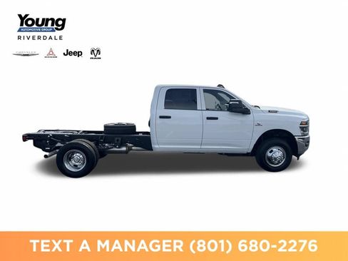 New 2026 RAM 3500 Tradesman w/ Chrome Appearance Group A AWD/4WD image 6