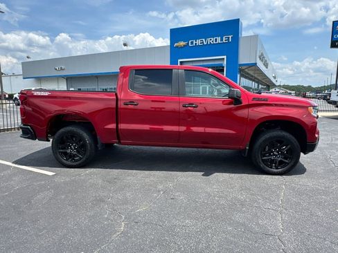Used 2024 Chevrolet Silverado 1500 LT Trail Boss w/ LPO, Dark Essentials Package AWD/4WD image 5