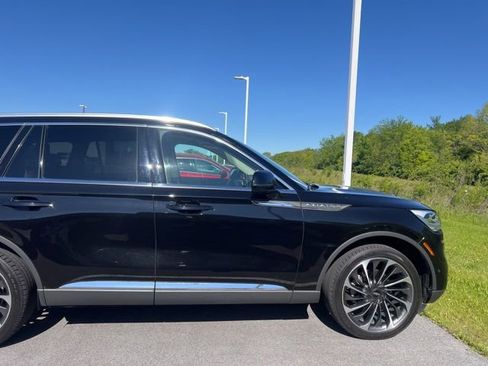 Used 2023 Lincoln Aviator Reserve w/ Equipment Group 201A AWD/4WD image 9