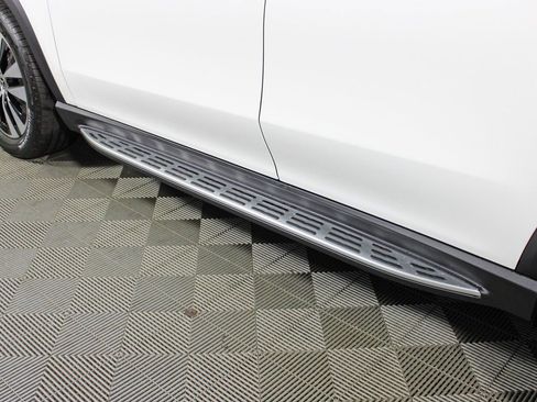 Certified 2026 Mercedes-Benz GLE 350 4MATIC image 9