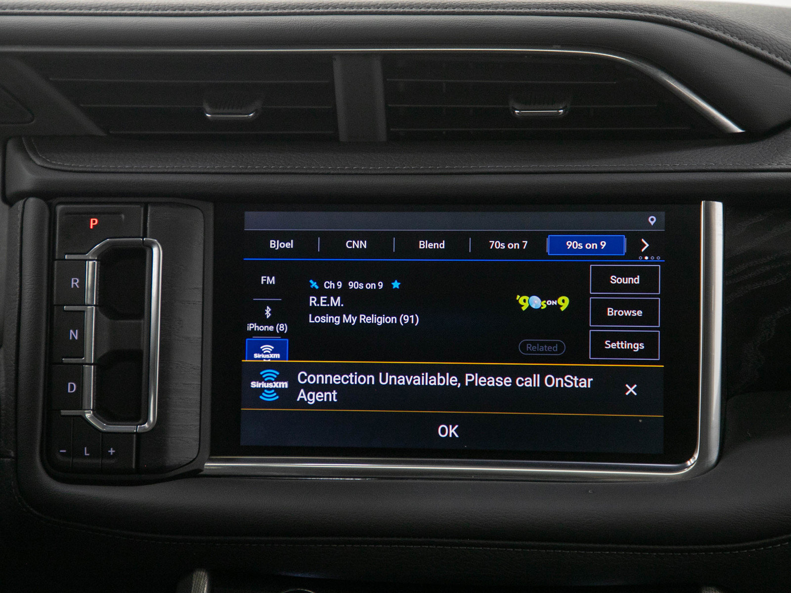 Used 2021 GMC Yukon XL Denali w/ Denali Premium Package AWD/4WD image 16