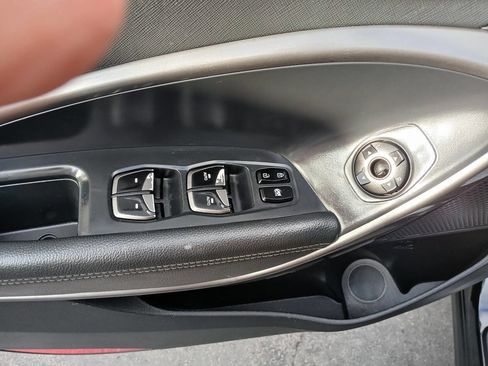 Used 2018 Hyundai Santa Fe FWD image 12