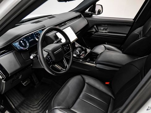 Used 2025 Land Rover Range Rover Sport Dynamic SE image 37