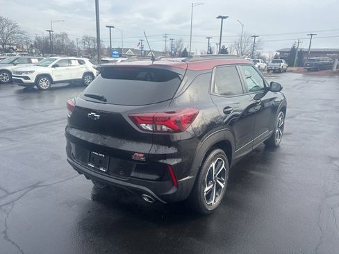 Used 2022 Chevrolet TrailBlazer RS w/ Sun and Liftgate Package image 3