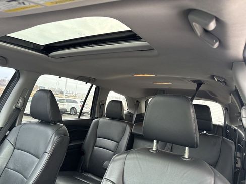 Used 2021 Honda Pilot Special Edition image 12