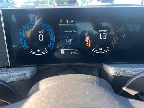 Used 2025 Hyundai Sonata SEL image 6