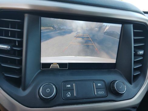 Used 2020 GMC Acadia Denali image 17