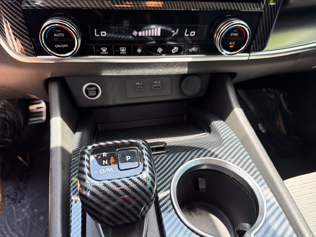 Certified 2023 Nissan Rogue SV FWD image 29
