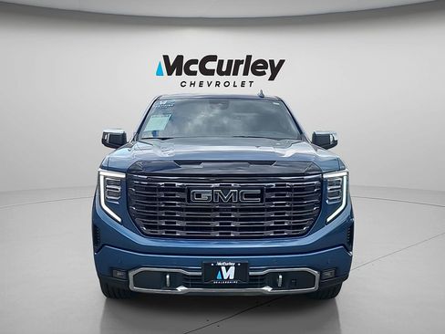 Used 2025 GMC Sierra 1500 Denali Ultimate AWD/4WD image 2