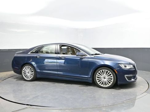 Used 2017 Lincoln MKZ Reserve w/ Climate Package FWD image 5