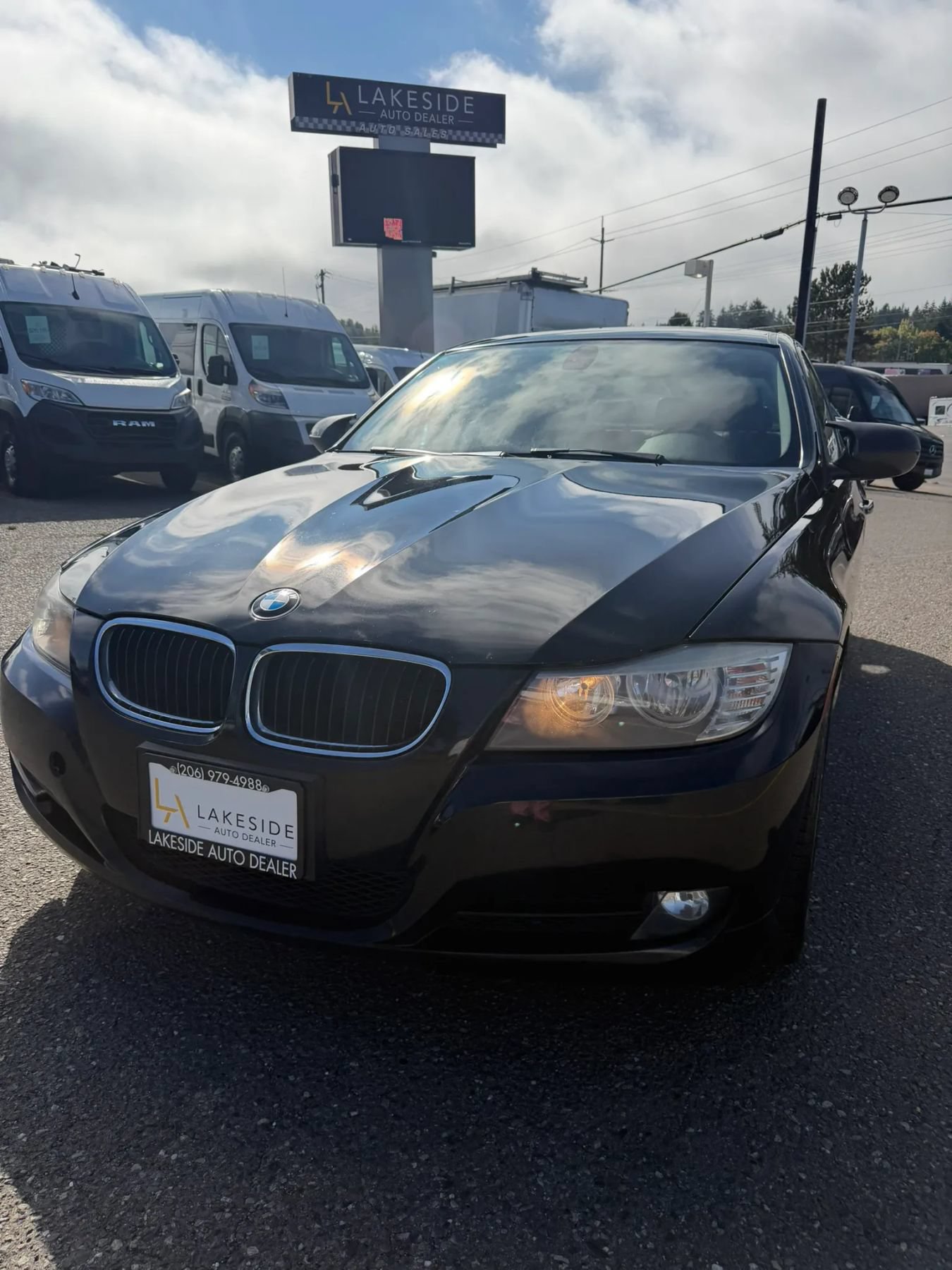 Used 2011 BMW 328i Sedan RWD image 1