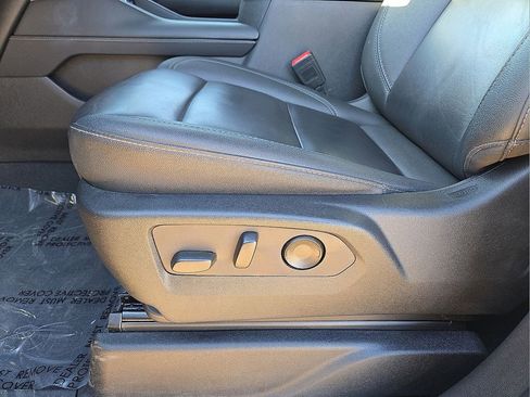 Used 2024 Chevrolet Tahoe LT image 24