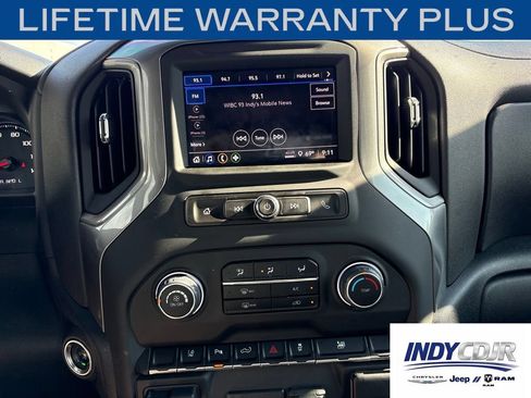 Used 2025 Chevrolet Silverado 2500 Custom w/ Custom Value Package AWD/4WD image 17