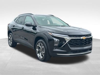 New 2025 Chevrolet Trax LT w/ Driver Confidence Package