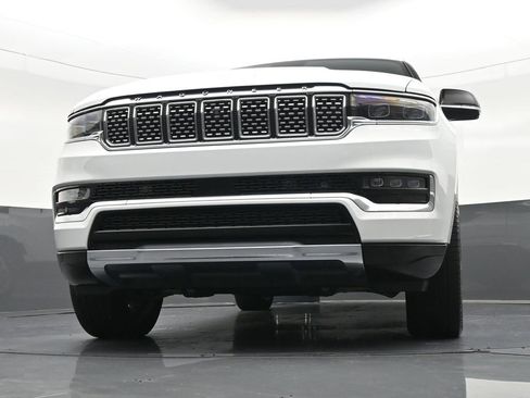 Used 2024 Jeep Grand Wagoneer Series III w/ Rear Seat Video Group 1 AWD/4WD image 33