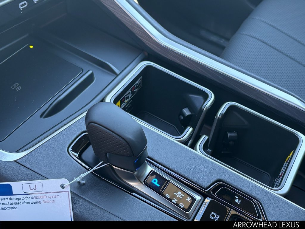 New 2026 Lexus TX 500h AWD image 26