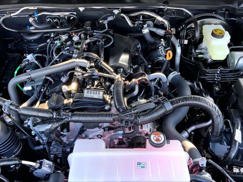 New 2026 Toyota Tacoma SR5 AWD/4WD image 17