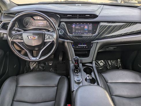 Used 2024 Cadillac XT6 Premium Luxury image 26